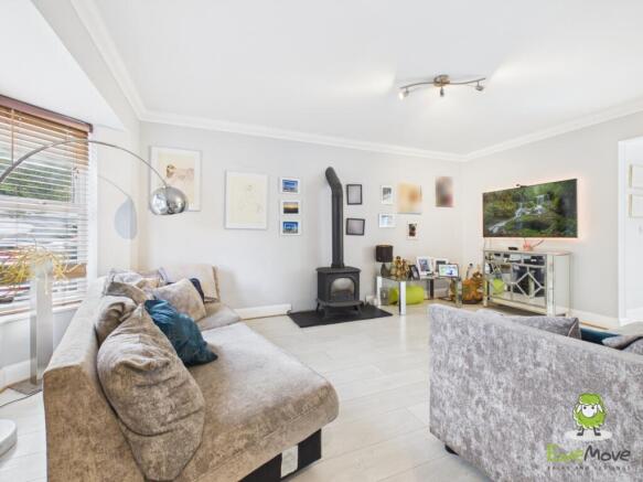 EweMove Estate Agents Basingstoke - Otterbourne Wa