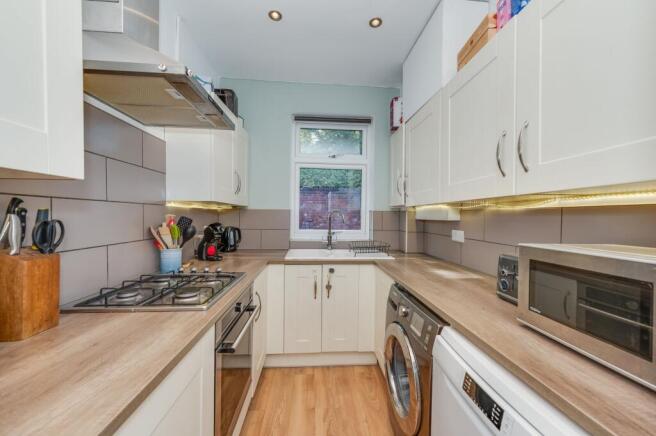 3 bed Terraced for sale Image 4
