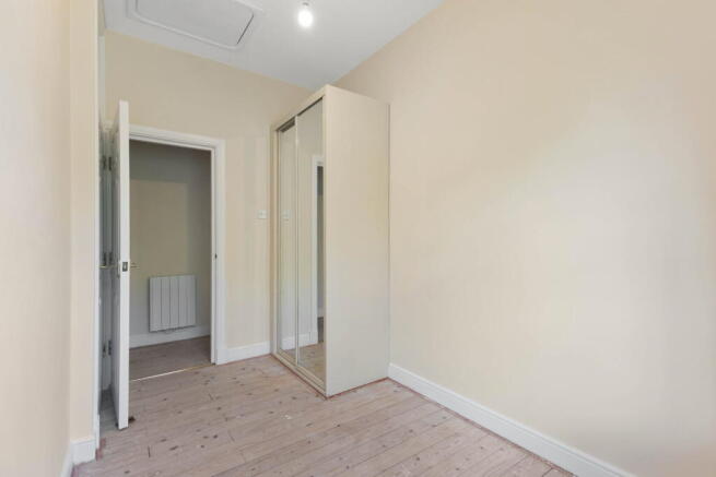 2 bed Flat for sale Image 11
