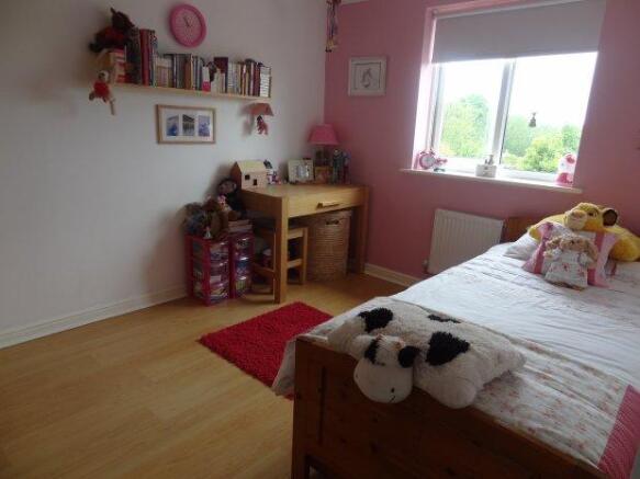 BEDROOM 2
