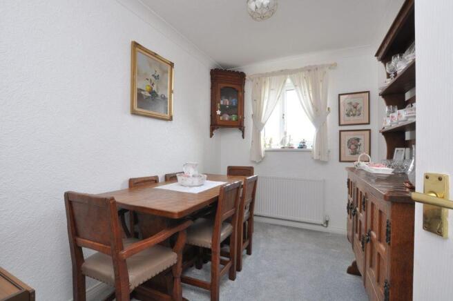 2 bed Flat for sale Image 8
