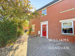 77, Pollards Close, Rochford SS4 1GF