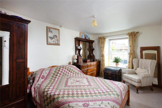 3 bed Semi-Detached for sale Image 10