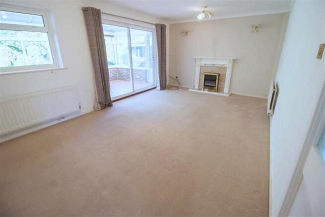 Large spacious loung
