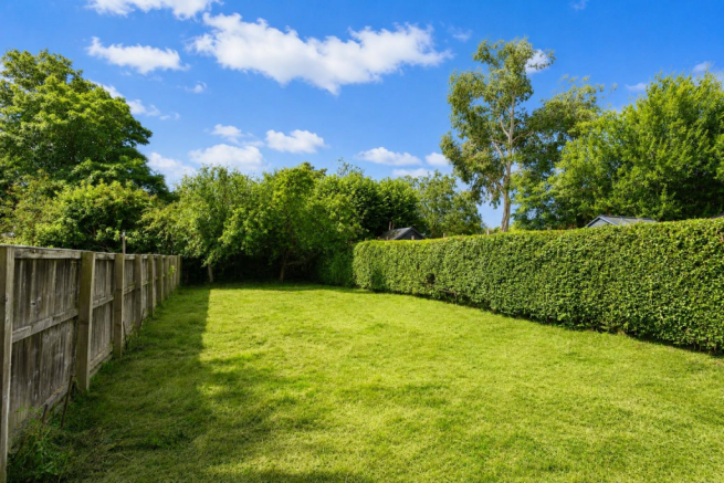 3 bed Semi-Detached for sale Image 11