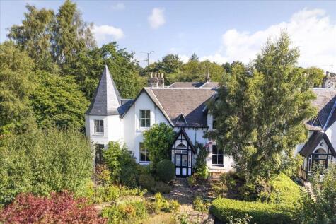 Whitehaven, 1 Fairhaven Villas, Torsonce Road, Eskbank, EH22