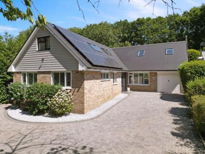 Waterloo Road, Corfe Mullen, Wimborne, BH21