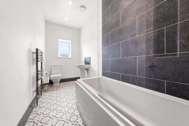 2 bed Terraced for sale Image 9