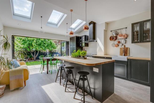 Kitchen / Dining Room