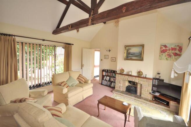 SITTING ROOM