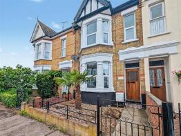 26, Canonsleigh Crescent, Leigh-on-sea SS9 1RJ