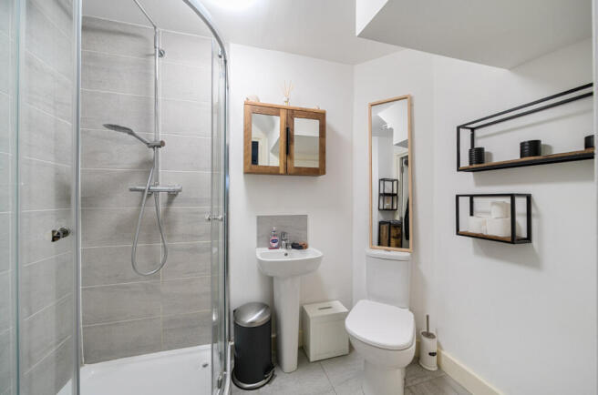 2 bed House for sale Image 5