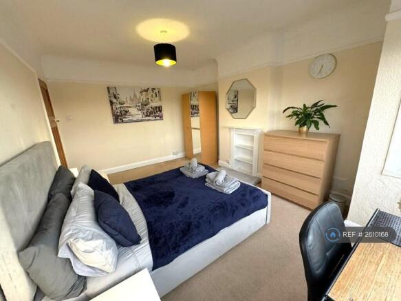 Bedroom 1 With Double Bed, Desk & Chair