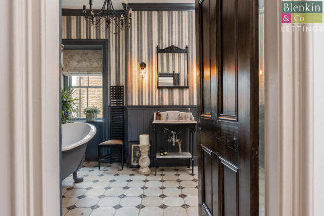 Hovingham Country House Bathroom-1
