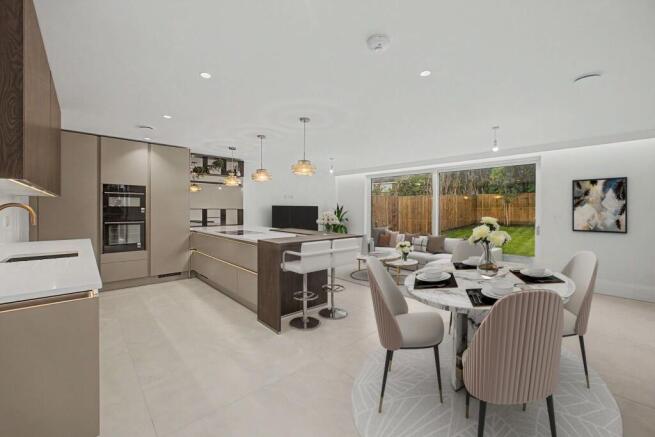 Open plan kitchen/dining/family room