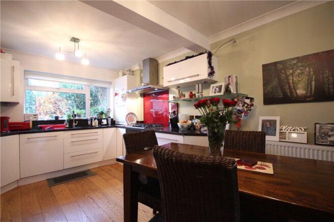 Kitchen/Dining Area