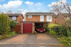 26, Hexham Close, Pound Hill, Crawley RH10 7TZ