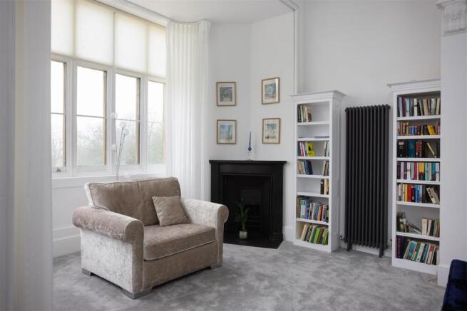 2 bed Apartment for sale Image 10