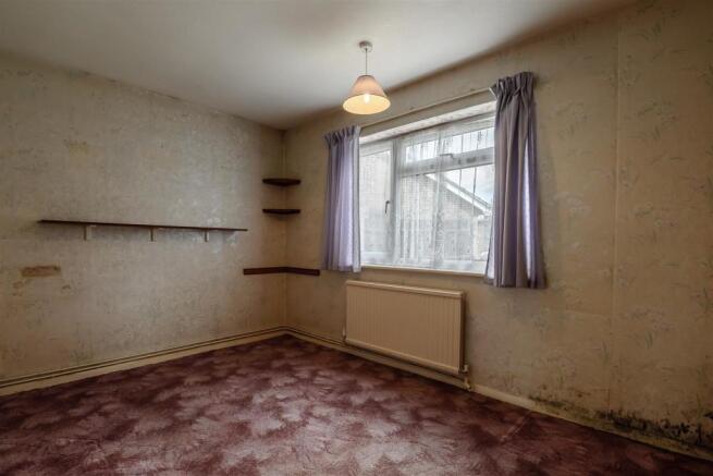 8466241-interior01.jpg