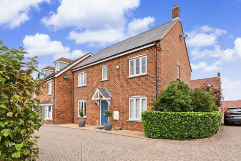 Lancaster Way, Pitstone