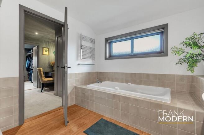 Bedroom One En-Suite