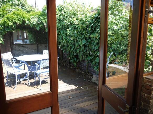 Photo 16