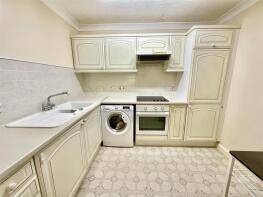 Flat 24, 83 85 Somers Place, Reigate Hill, Reigate RH2 9NF