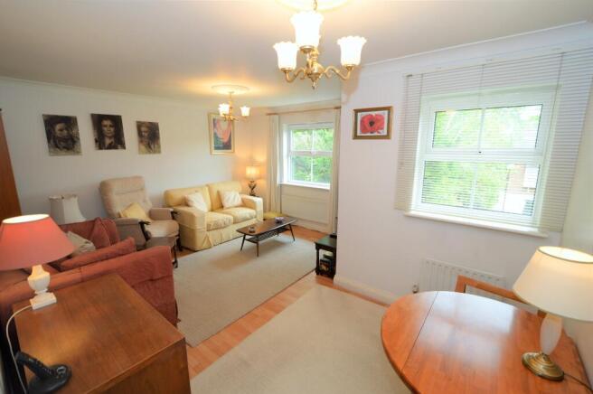 Lounge/dining room