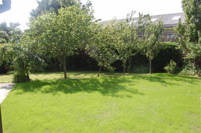 SECOND VIEW GARDEN