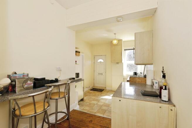 2 bed Maisonette for sale Image 8