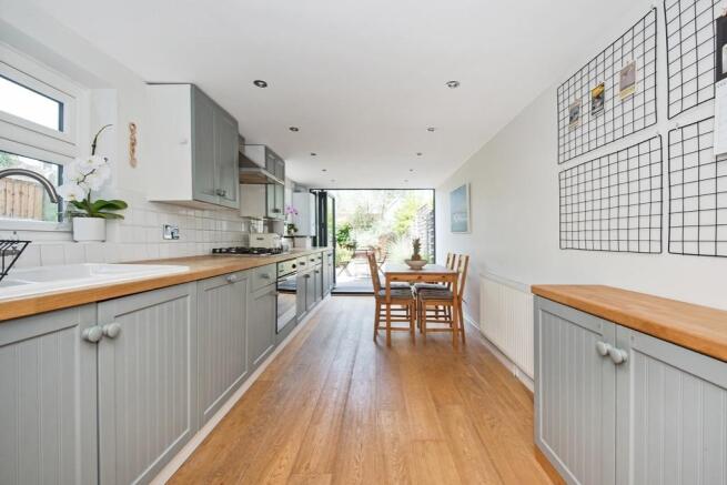 Kitchen/dining