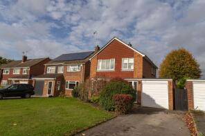 15, Hartford Road, Hartley Wintney, Hook RG27 8QW