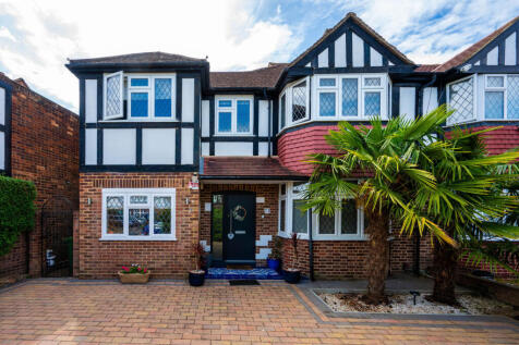 Ancaster Crescent, Motspur Park, New Malden, KT3