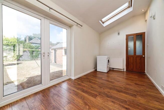 3 bed Semi-Detached for sale Image 7