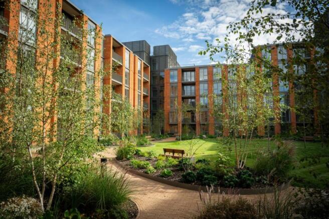 1-bed flat on Hurlingham Waterfront, 362 Wandsworth Bridge Road, London, SW6, £563,000