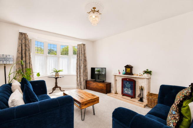4 bed Detached for sale Image 4