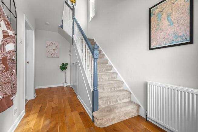 3 bed Semi-Detached for sale Image 9