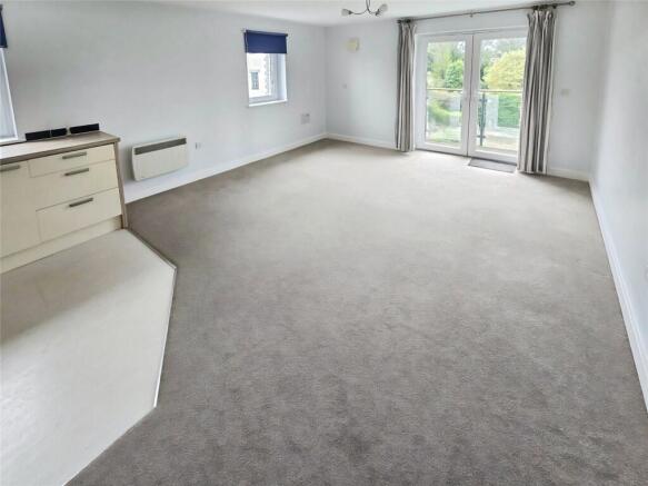 Living / Dining Area