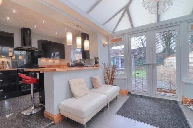 Del Strother Avenue, Grangefield – pohled 4