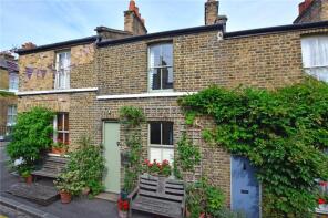 9, Trinity Grove, London SE10 8TE
