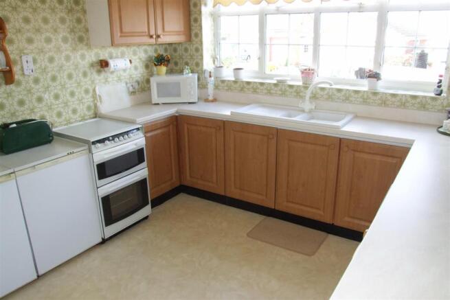 Kitchen/Breakfast Ro