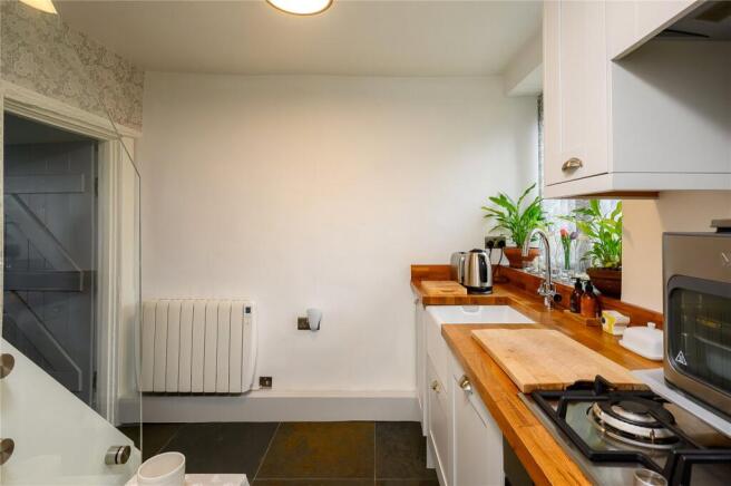 2 bed Terraced for sale Image 7