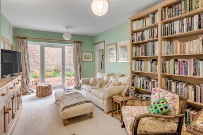 Attik 9 St Johns Road, Bungay NR35, 1DH (18).jpg