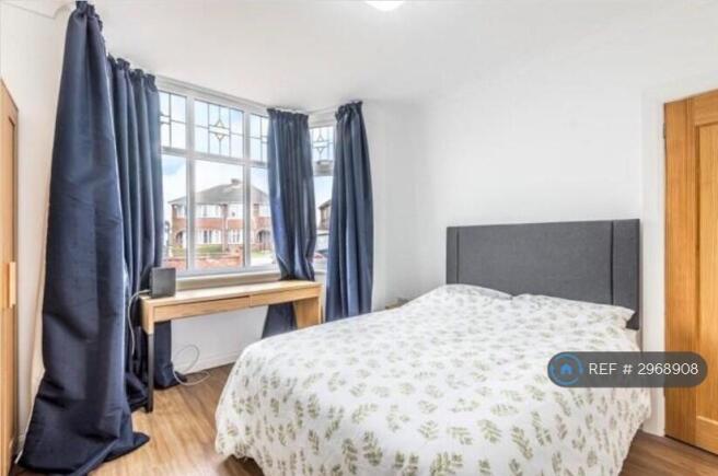 3 bed Semi-Detached to rent Image 6