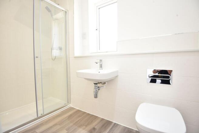 3 bed Semi-Detached to rent Image 11