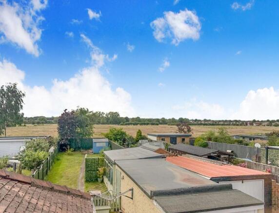 3 bed Semi-Detached for sale Image 11