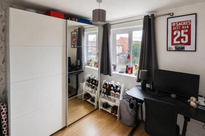 3 bed Semi-Detached for sale Image 10