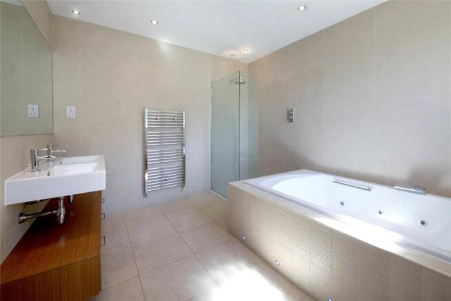 En Suite Bathroom