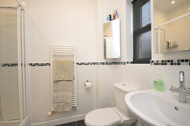 Stephenson Walk Ensuite.jpg