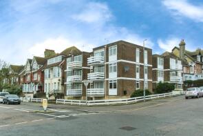 6, 11 Dennis Morgan Court, Bolebrook Road, Bexhill-on-sea TN40 1ER